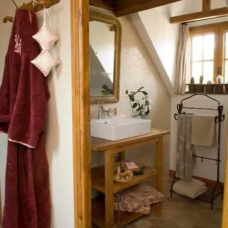 Couette-café Chambres D'hotes La Levriere *